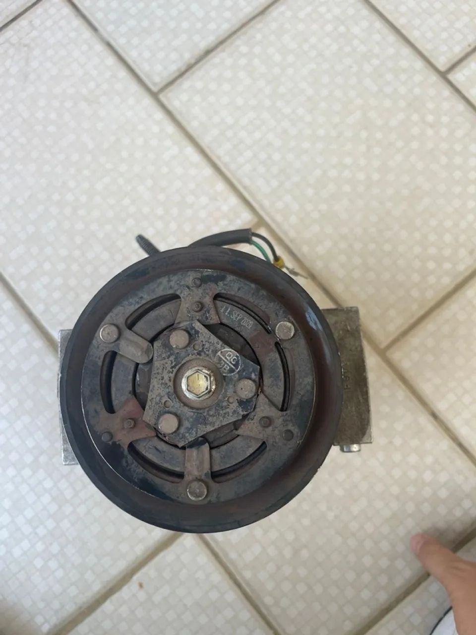 Compressor ar-condicionado Ford ká 1.0 - Foto 3