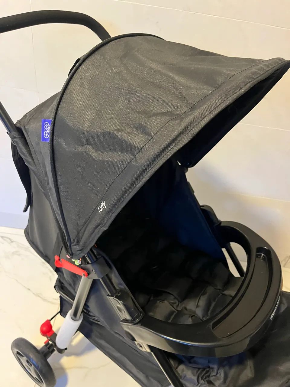 Vendo carrinho de bebê e bebê conforto  - Foto 2