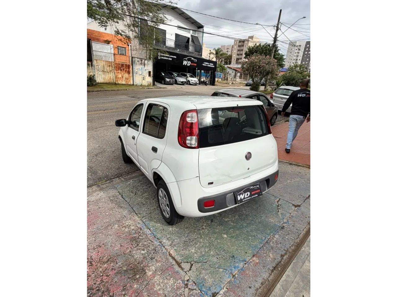 Fiat Uno VIVACE 1.0 EVO Fire Flex 8V 3p, foto 2 de 9