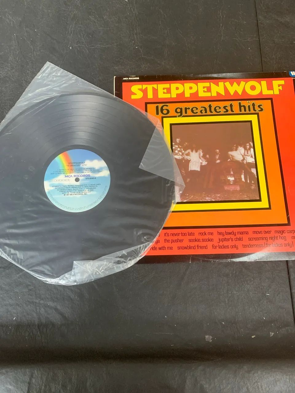 Os maiores sucessos da banda STEPPENWOLF em vinil  - Foto 3