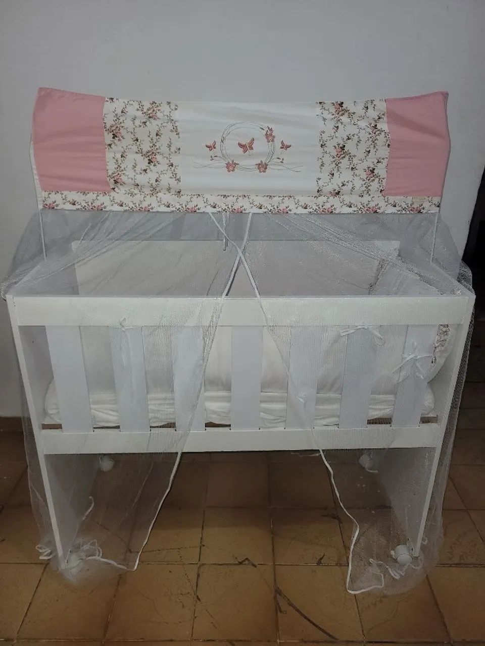 Mini berço completo com kit menina  - Foto 2