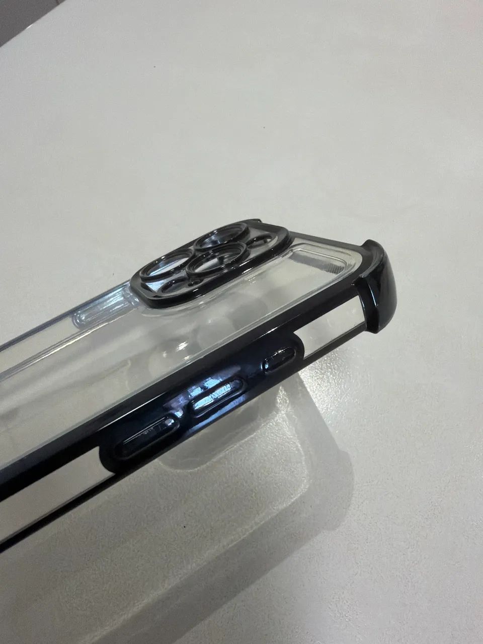Capa premium iphone 16 pro max  - Foto 3