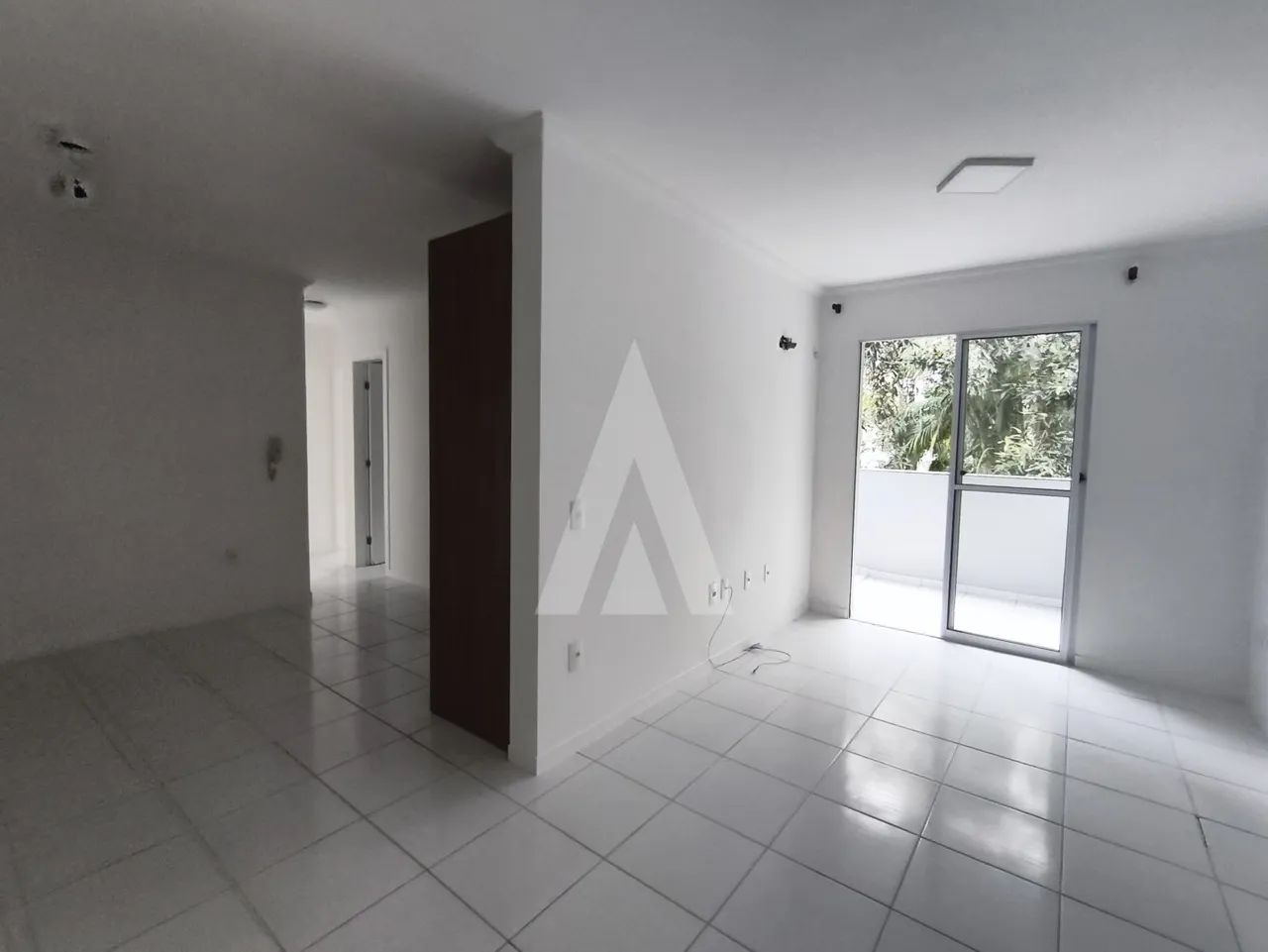 APARTAMENTO NO COSTA E SILVA COM 02 QUARTOS SENDO 01 SUÍTE - Foto 2