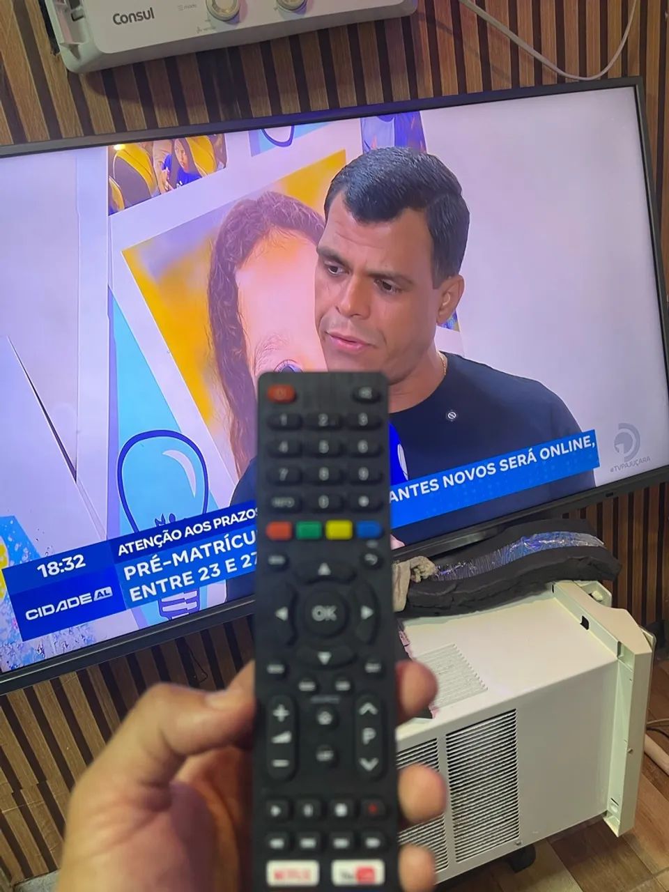 Vendo Linda smart tv Philco 55 polegadas telão  - Foto 3