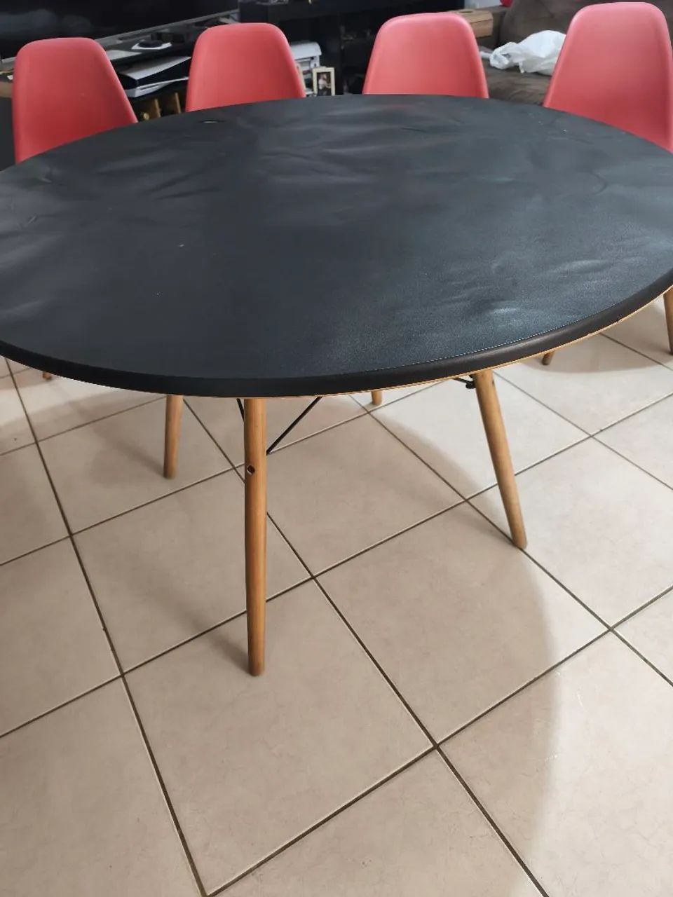 Mesa com 4 Cadeiras - Foto 3
