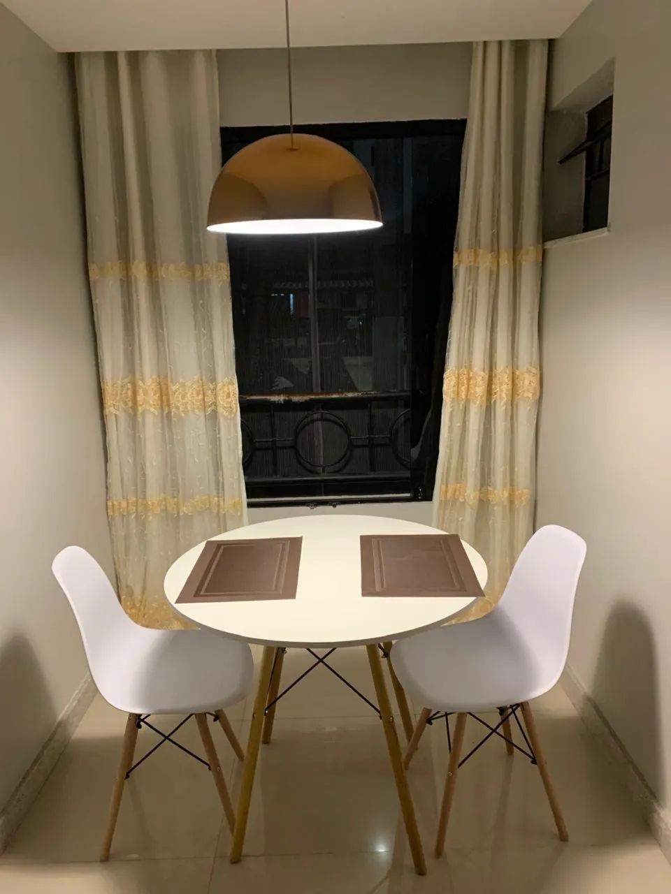 Alugo QUARTO no Jabotiana para meninas  - Foto 5