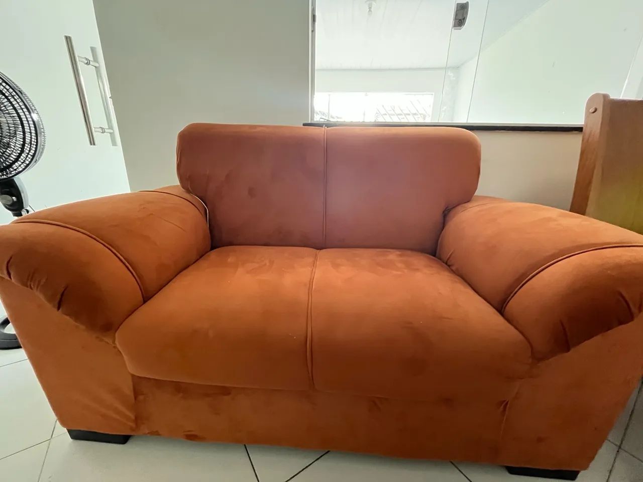 Dois sofás seminovos