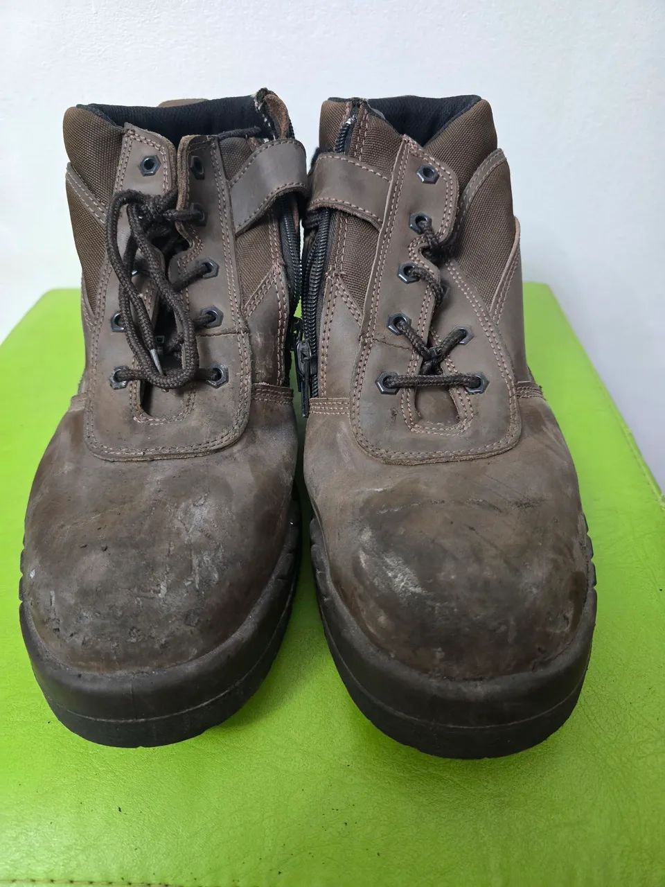 Bota Jackeroo n°46 com bico de ferro anti esmagamento - Foto 2