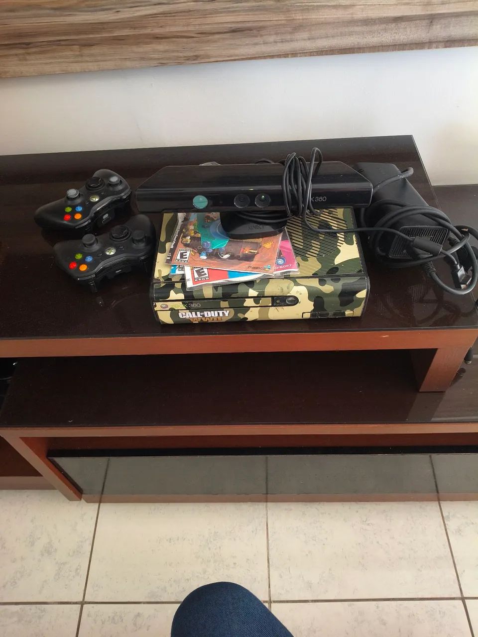 X-box 360 com aynet + 2 controles desbloqueado 
