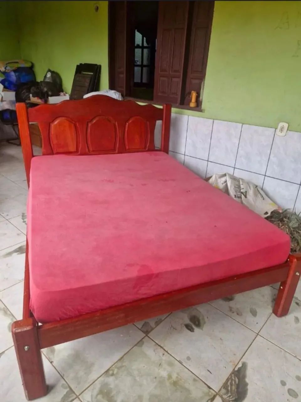 Vende-se essa cama com colchão  - Foto 2