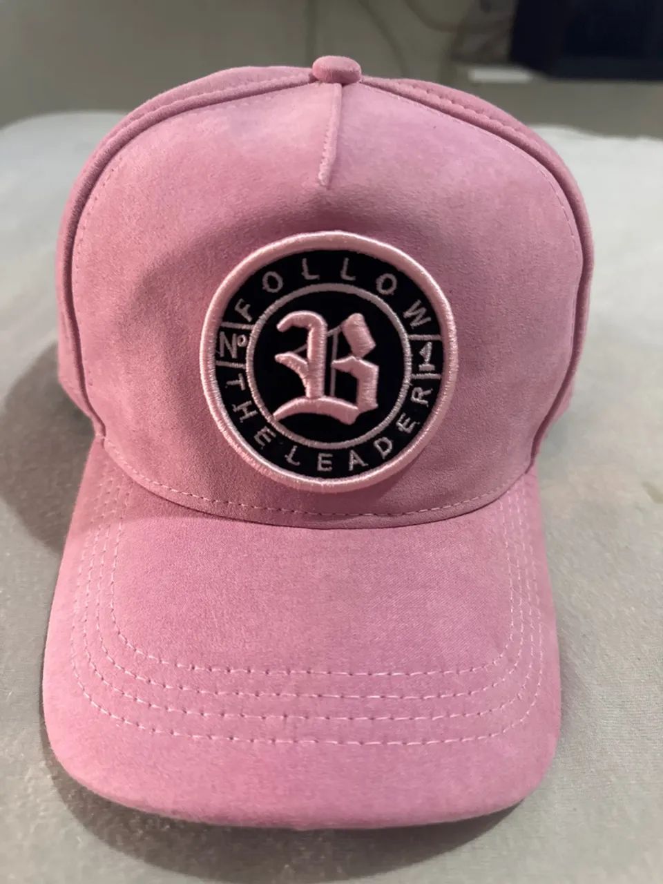 Boné Snapback rosa