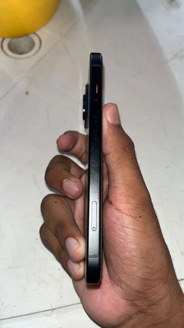 Vende se iPhone 15 - Foto 4