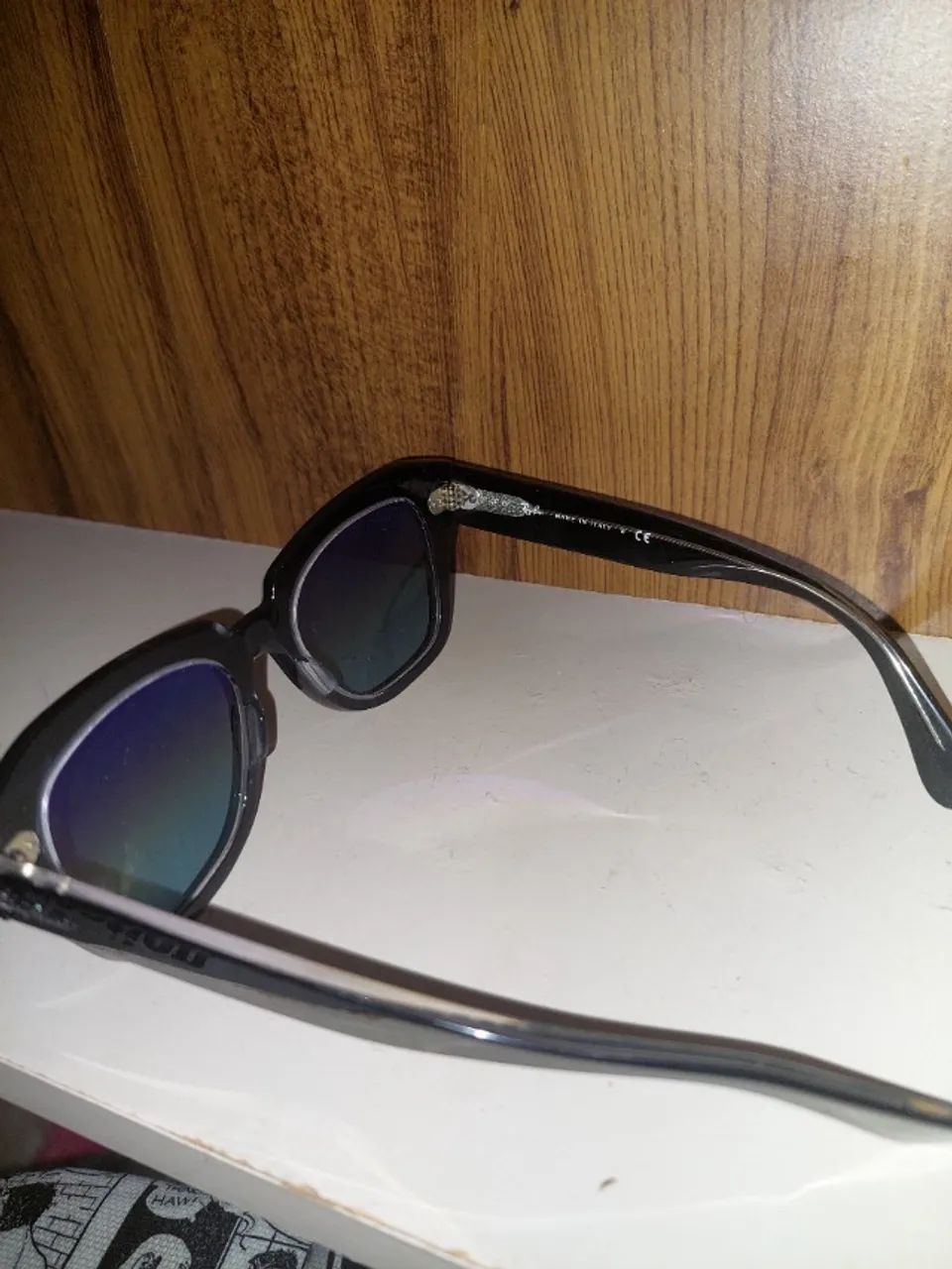 Proteção e estilo com estes óculos Rayban de acetato preto. Design moderno e qualidade inc - Foto 5
