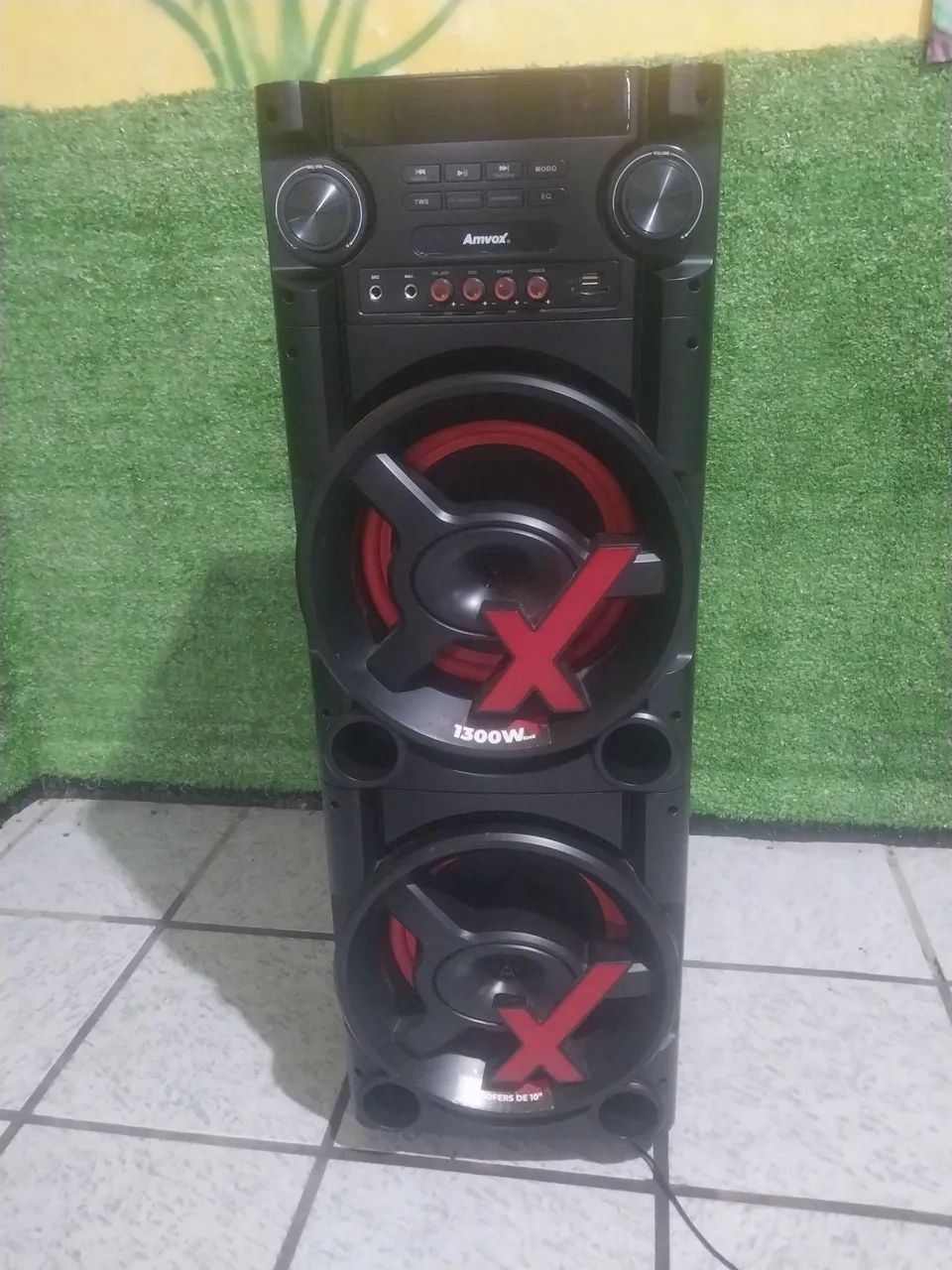 CAIXA 1300W ANVOX SEMI NOVA