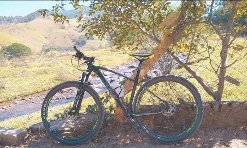 Vendo bike oggi 7.3 preta e verde 