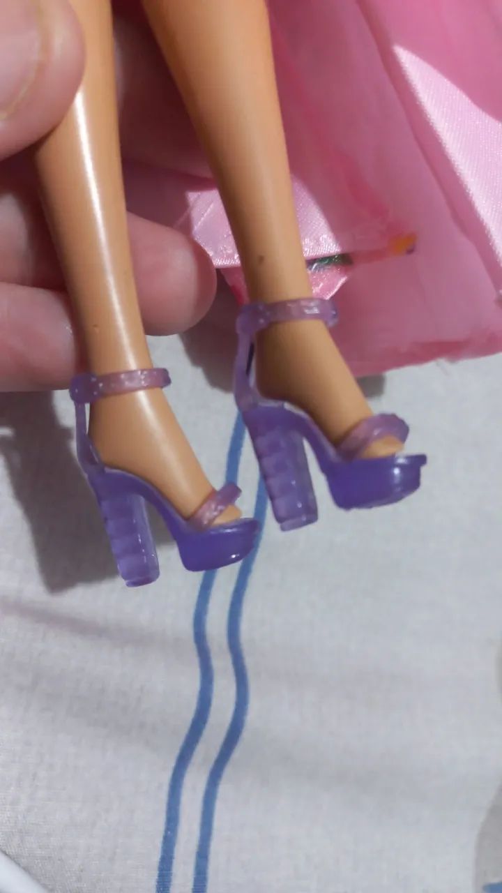 Boneca Barbie com corpinho Estrela - Foto 2