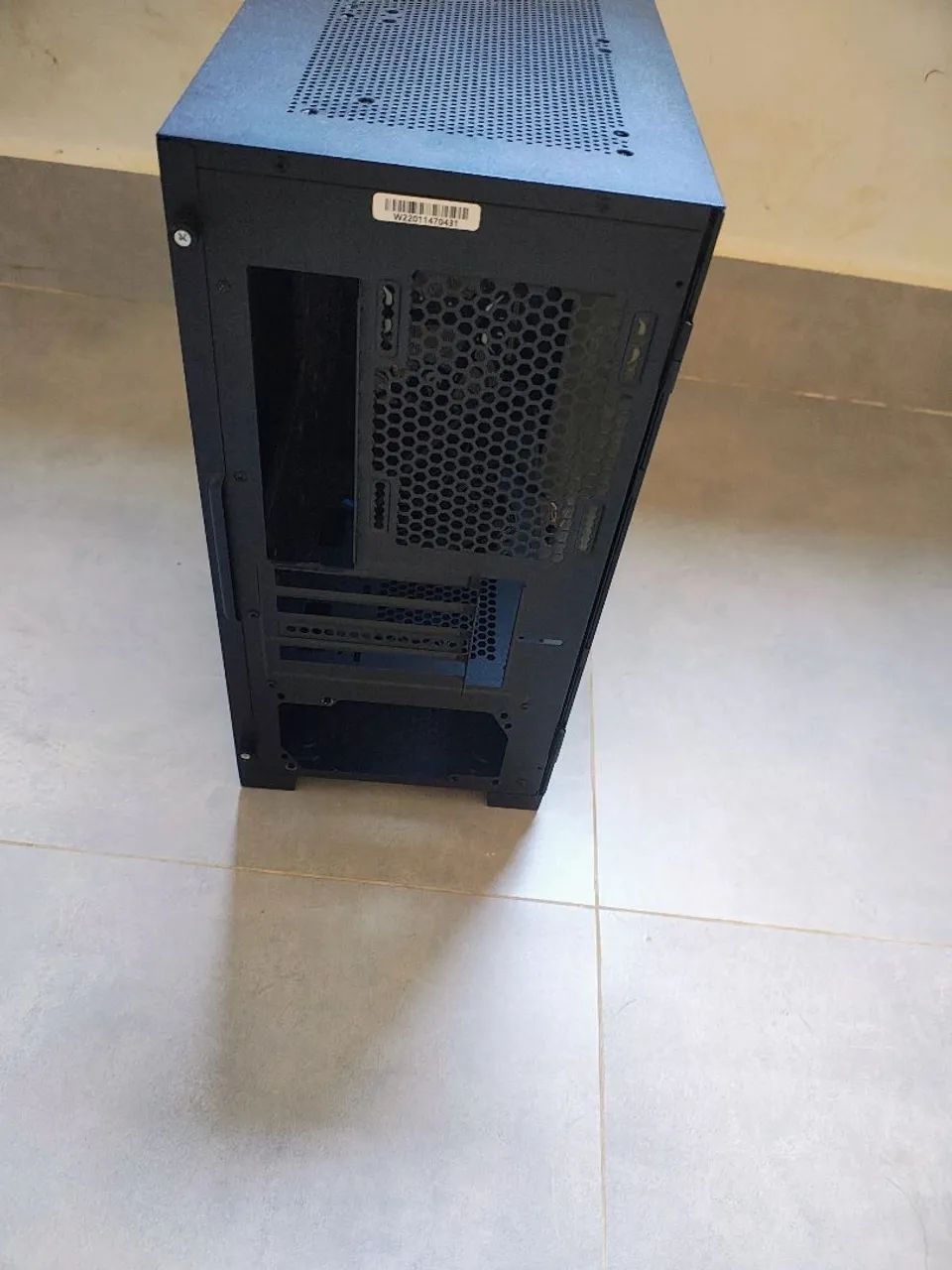 Gabinete mesh perfeito estado com 3 coolers - Foto 2