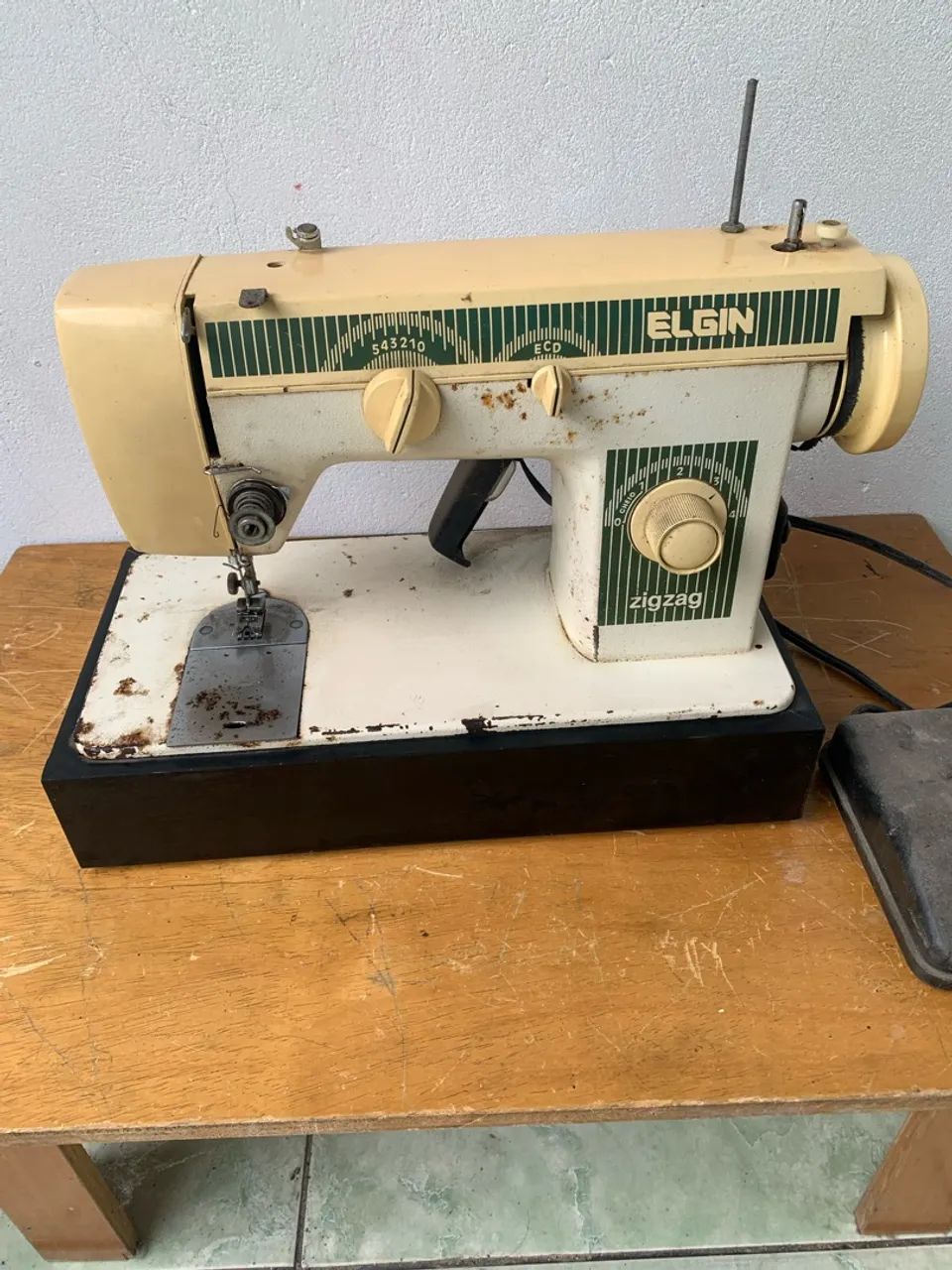 Máquina de costura 