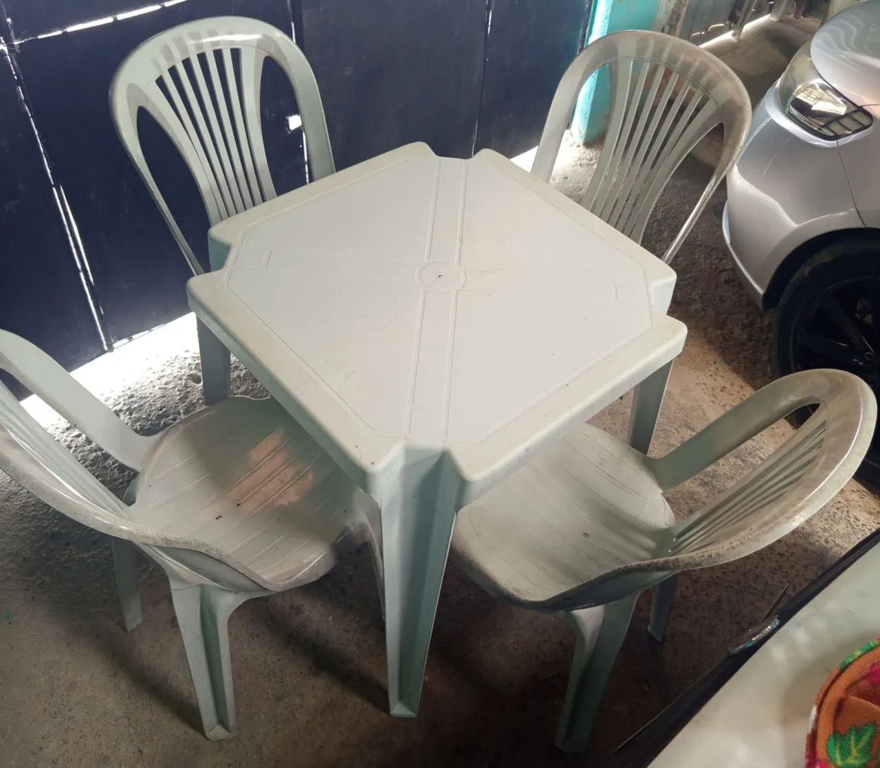 Vendo dois jogos de mesas  - Foto 3