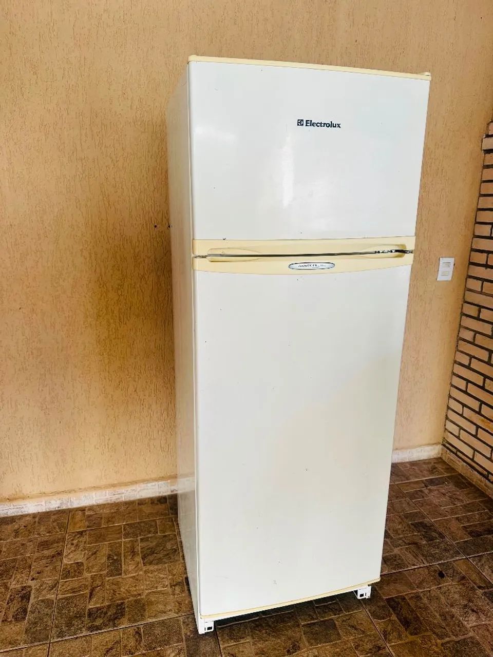 Geladeira Eletrolux 