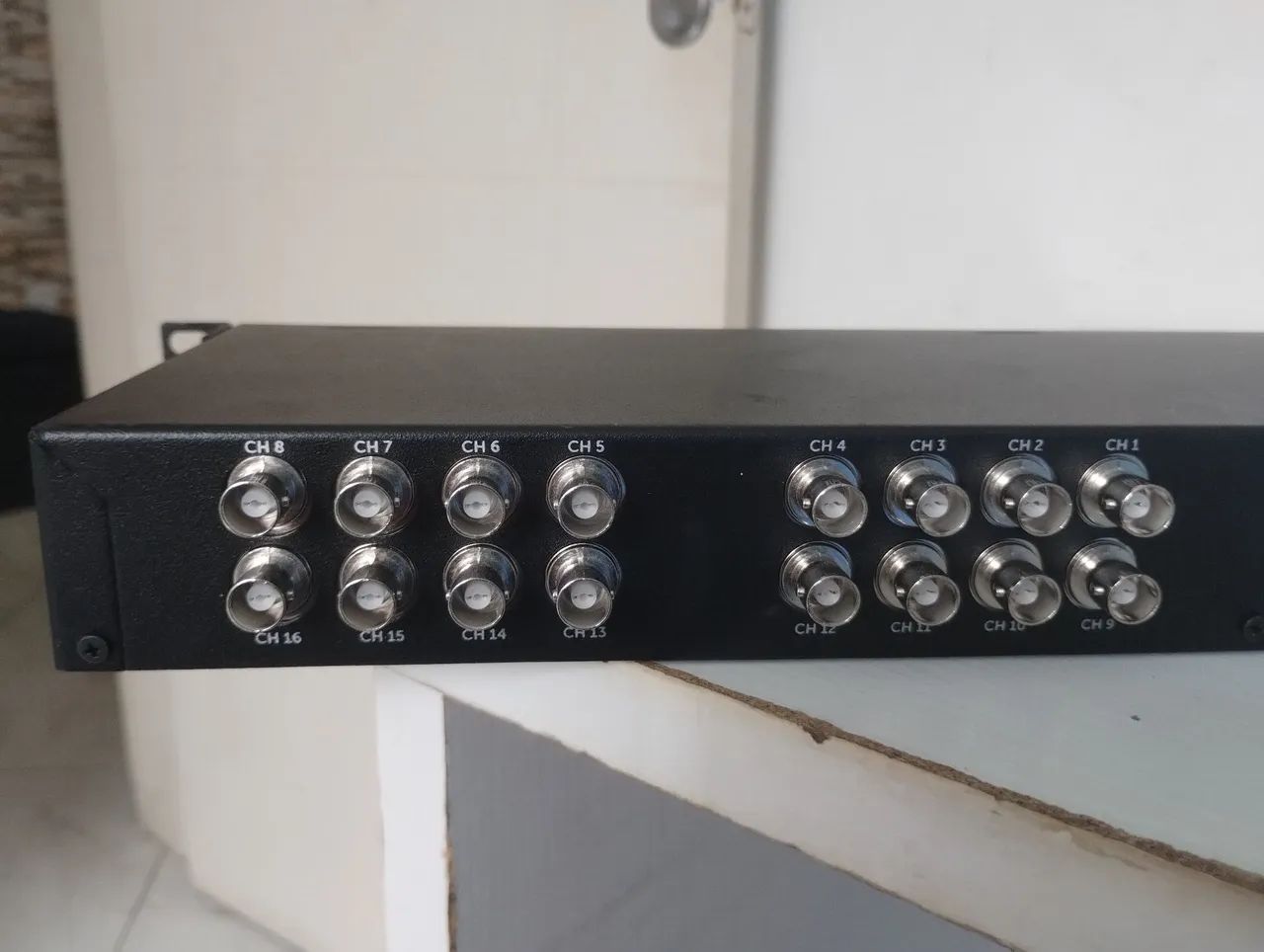 Kit Powerbalun Intelbras 16 canais VB 3016 WP completo - Foto 2
