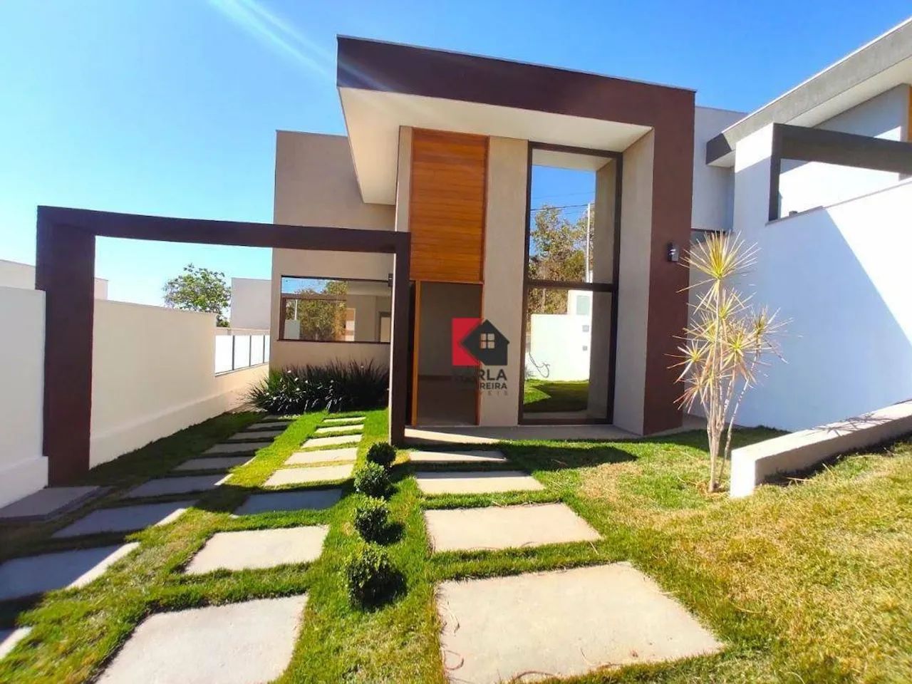 CASA MODERNA 04 Q E SUITE - COND. TRILHAS DO SOL!!