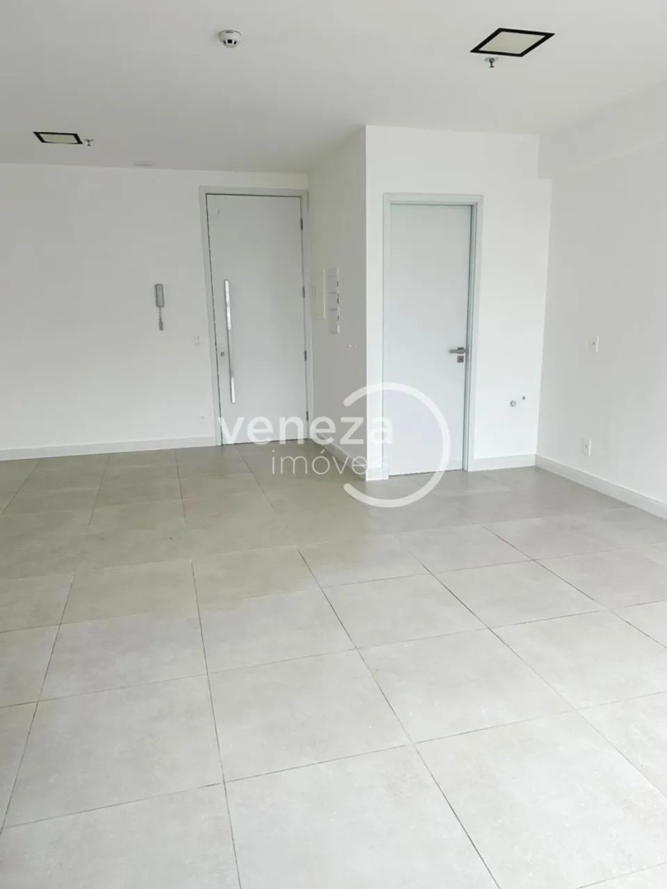Sala comercial para alugar no Edifício Atsushi Yoshii Tower, Gleba Palhano - Foto 3