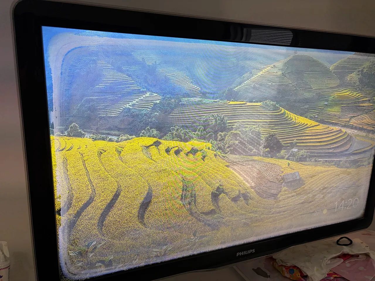 TV Philips 40polegadas tela danificada para doação  - Foto 4
