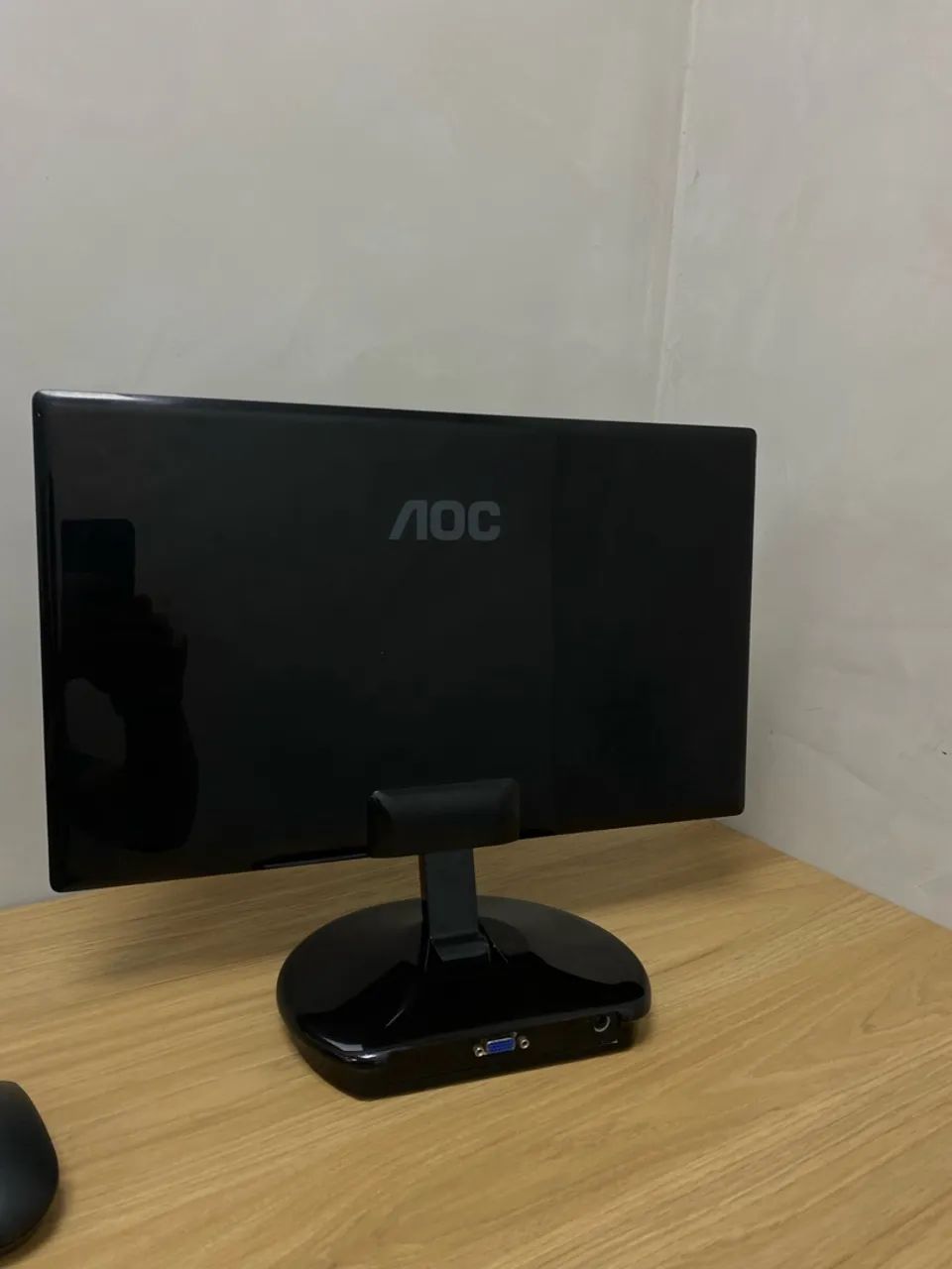 Monitor AOC 18.5" LED Ultrafino (E943FWSK) - Testado e Funcionando perfeitamente - Foto 3