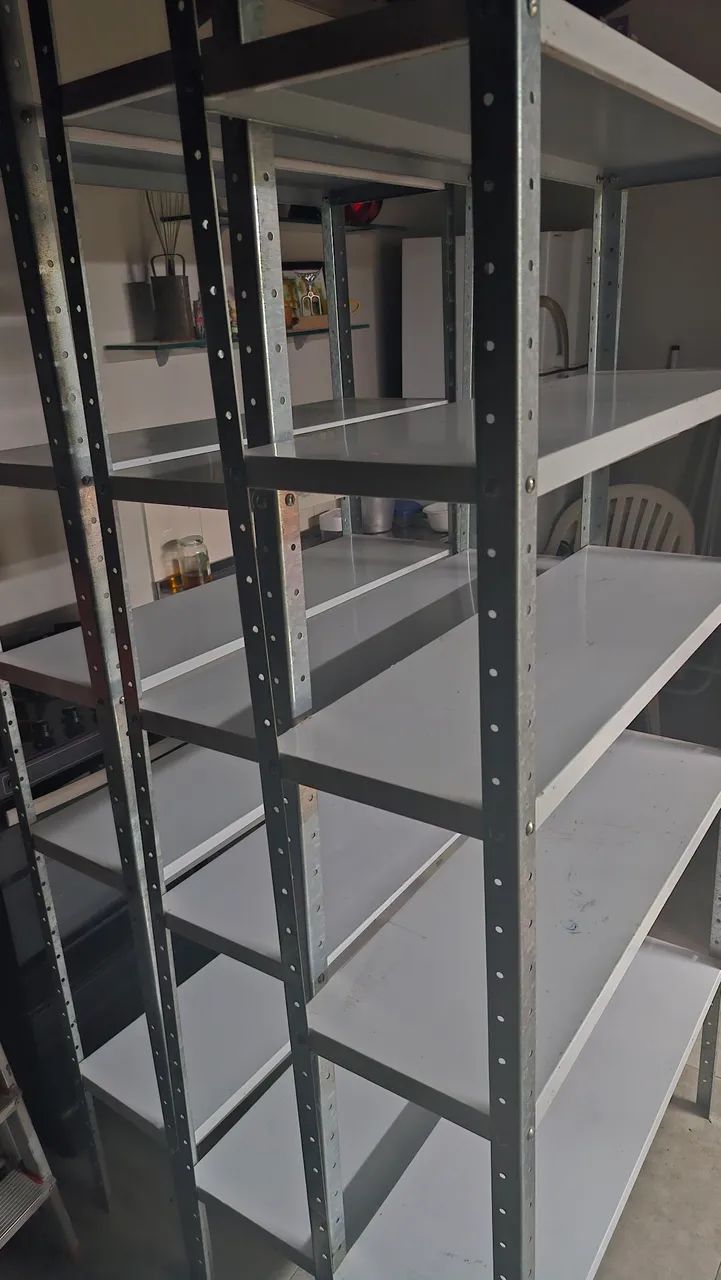 Vendo Estante de Aço 