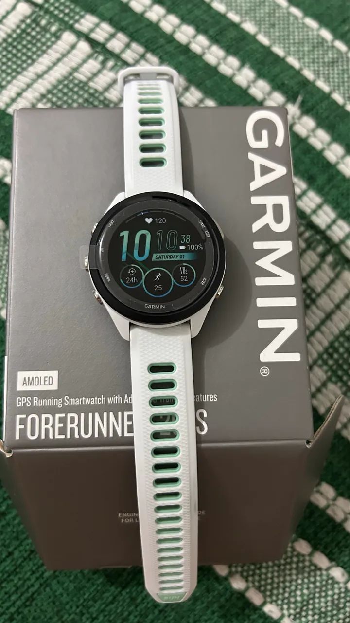 Garmin Forerruner 265s Music