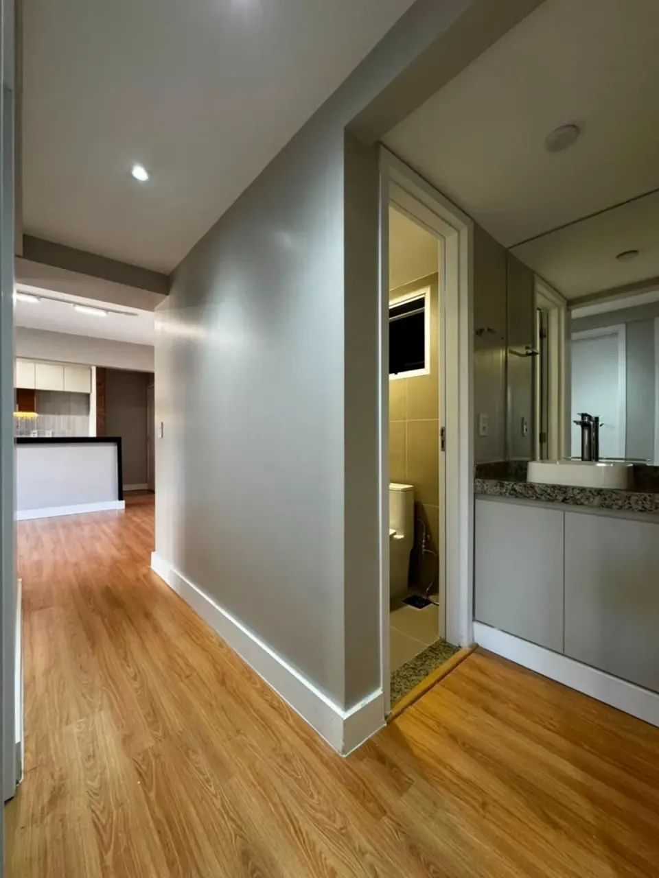 Apartamento 2 quartos todo reformado - Foto 2