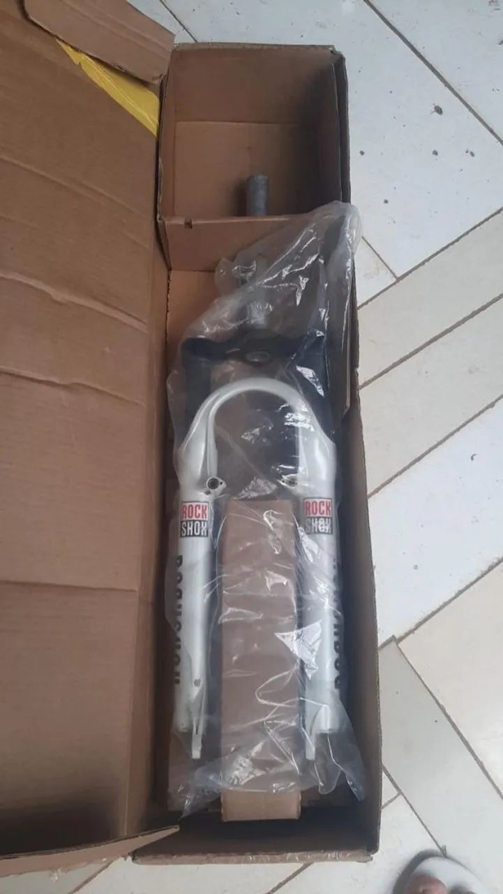 Suspensão rock shox