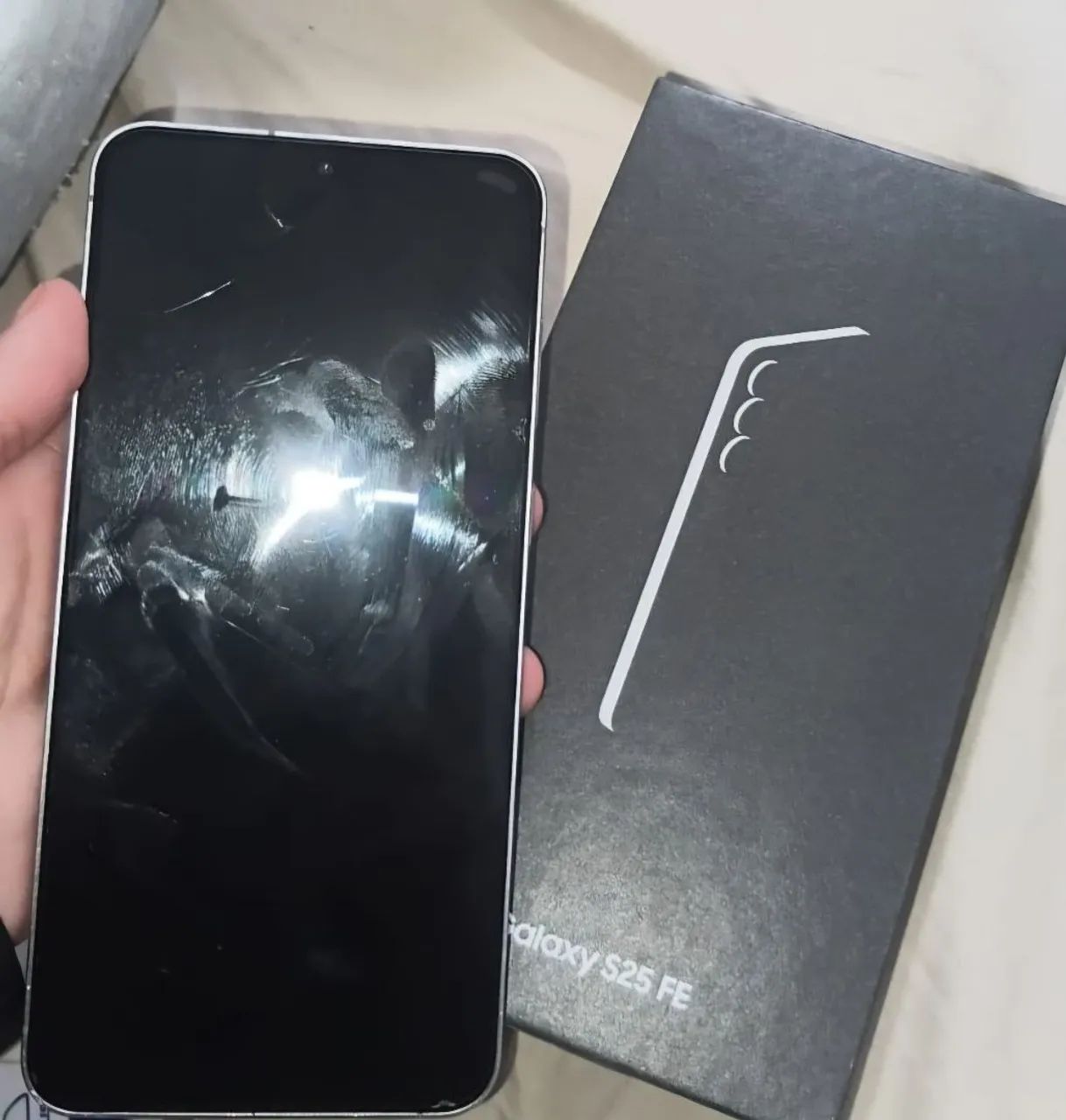 Vendo galaxy S25FE,aceito troca  - Foto 2