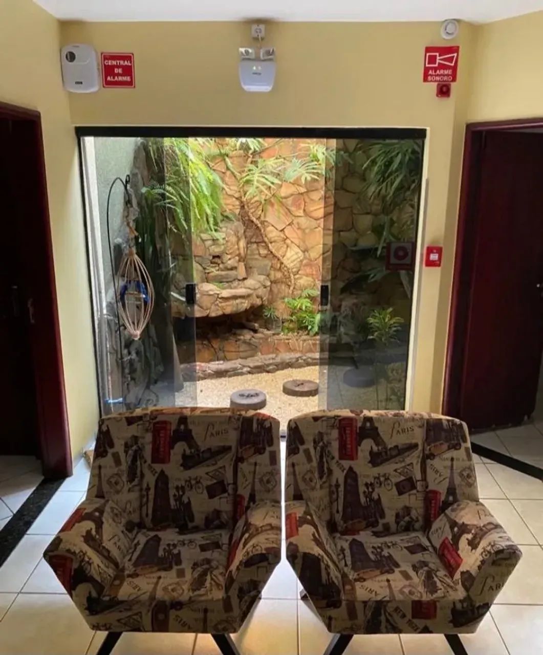 Flat para aluguel possui 18 metros quadrados com 1 quarto em Vila Santa Efigênia - Goiânia - Foto 3
