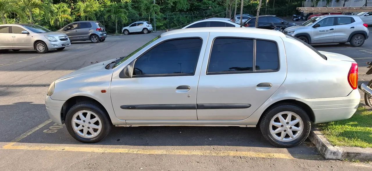 Renault Clio Clio RT/ Privil. 1.0/1.0 Hi-Power 16V 5p 2002