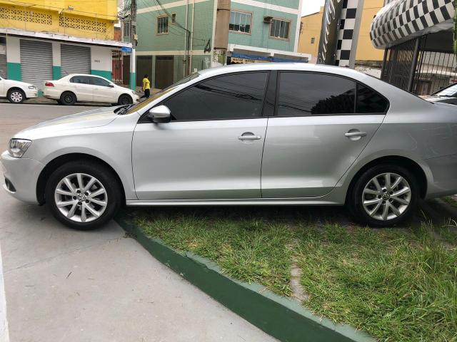 Jetta 2.0 2012 confortline pouco rodado