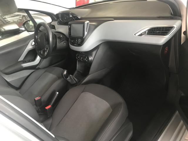 Peugoat 208 - Foto 9