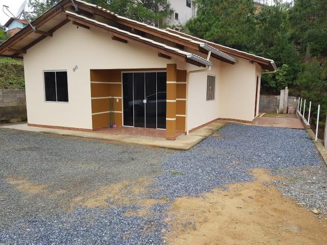 Casa alvenaria em taio