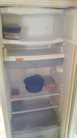 Vendo geladeira - Foto 2