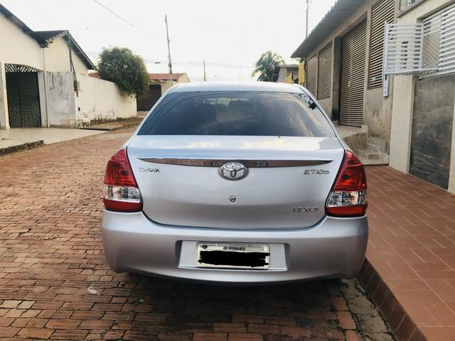 Etios sedan xls 1.5 mec 2013/2013 - Foto 3