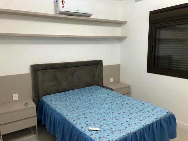 Apartamento três dormitórios com vista para a Lagoa do Violão - Foto 14