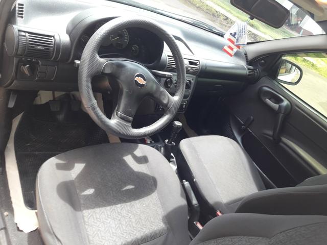 CARRO CORSA-SEDAN Ano 2006/2007 - Foto 2