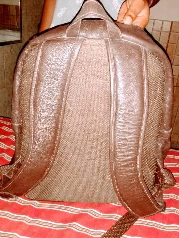 Mochila da CASTRO de couro original. - Foto 3