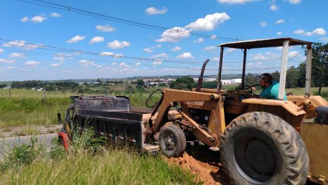 Ford 6600 carregadeira - Foto 4