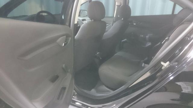 Onix LT Hathc 1.0 2013 - Foto 4