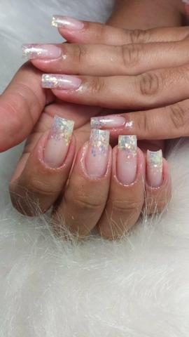 Alongamento de unhas