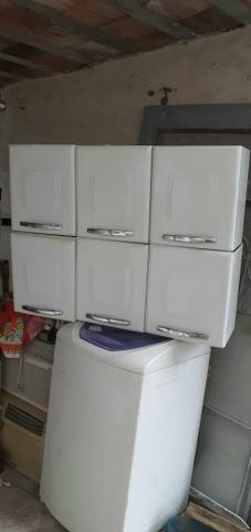 Vendo 2 armário de cozinha de parede de 3 portas não reservo