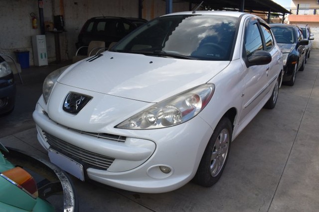 PEUGEOT 207 2012 1.4 XR 8V FLEX 4P MANUAL