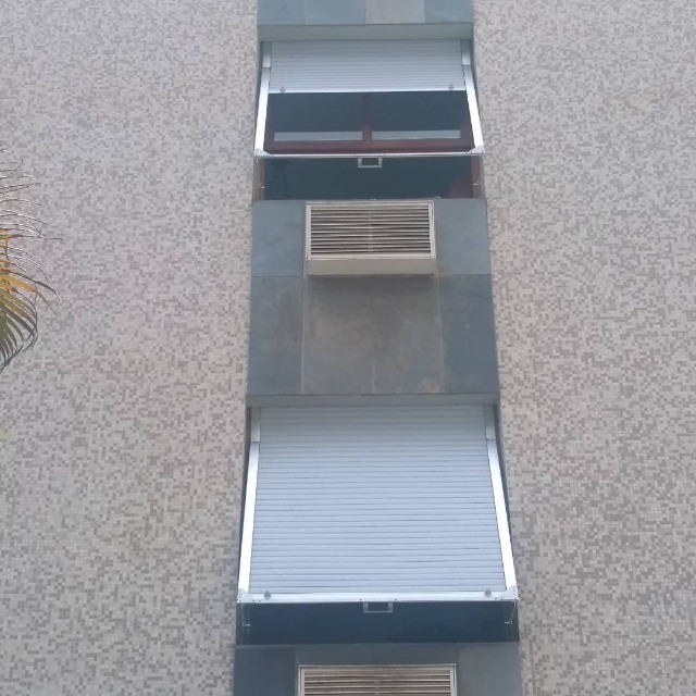 Consertos Janelas e portas persianas Externas * - Foto 3